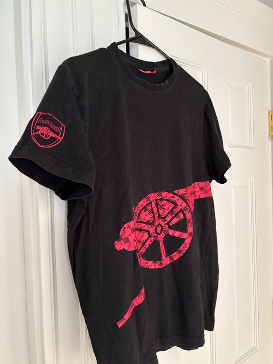 Other - Black arsenal t-shirt